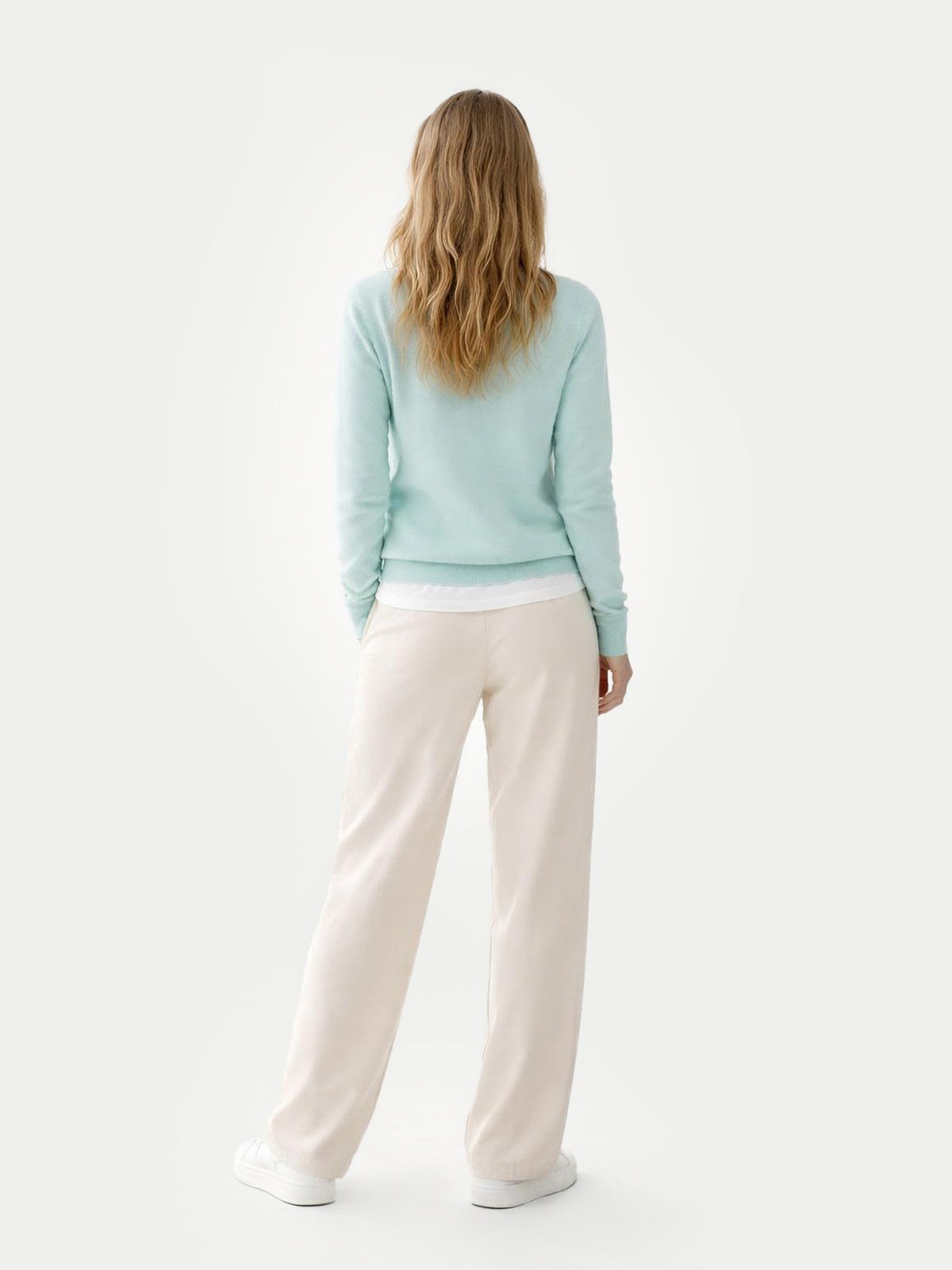 Essential Cashmere V-neck Sweater — Pastel Blue