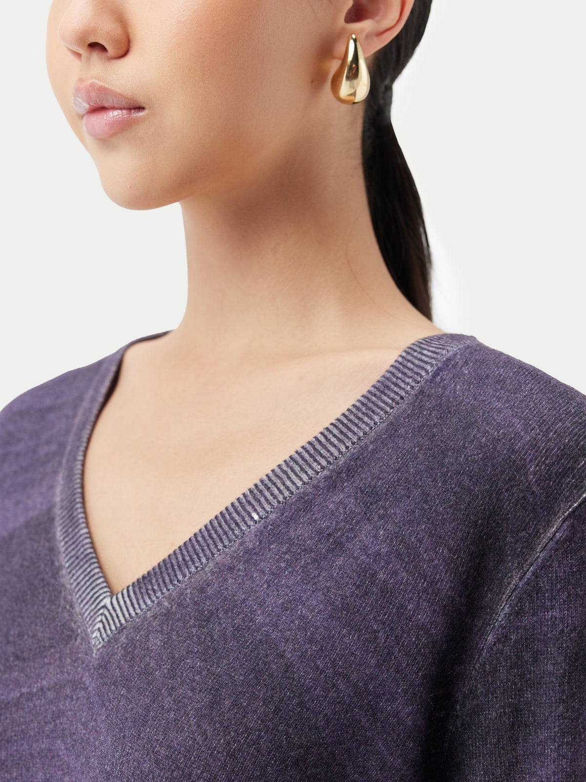 Printed V-neck Cashmere Sweater — Soft White