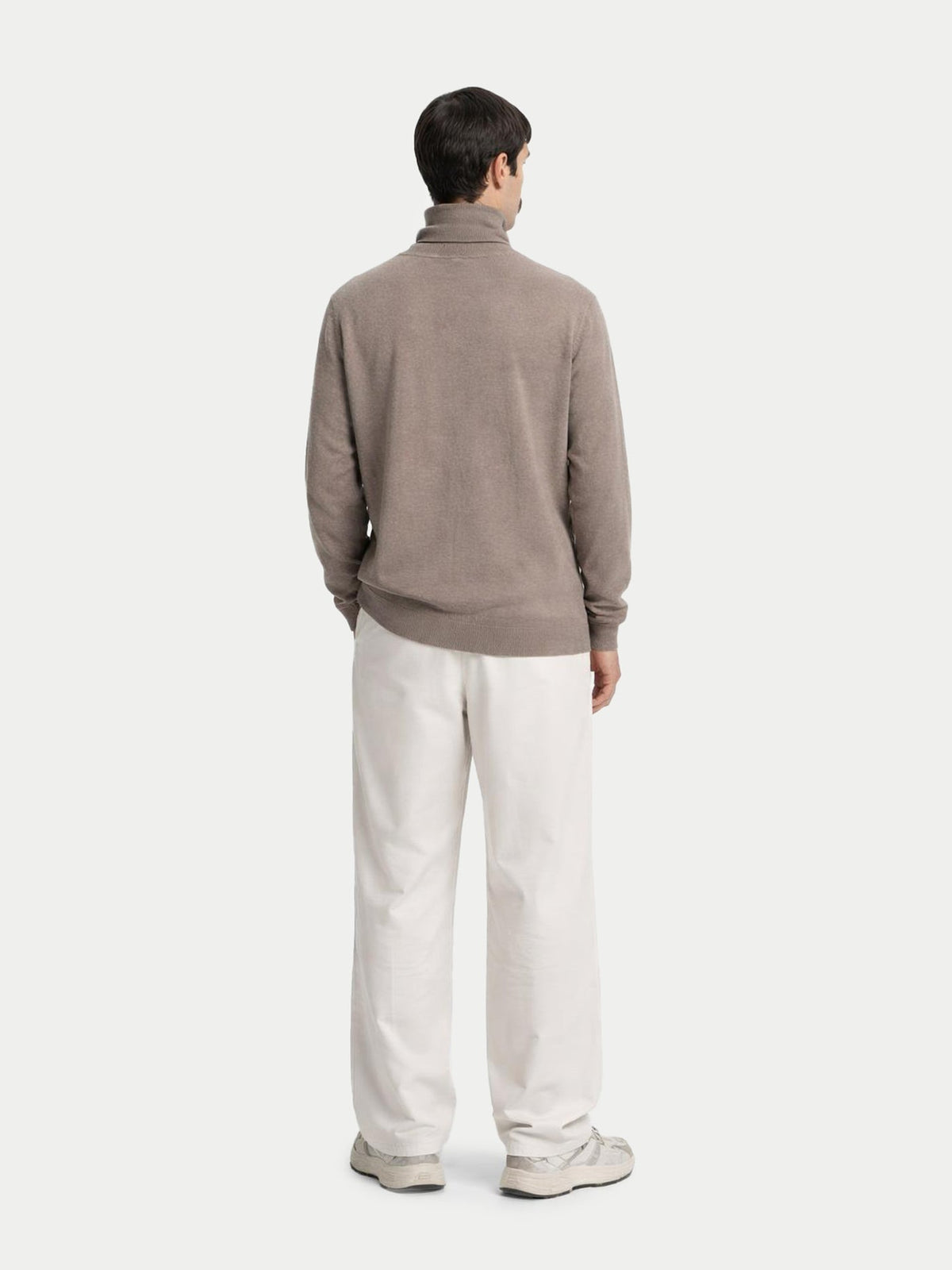 Essential Turtleneck Cashmere Sweater — Taupe