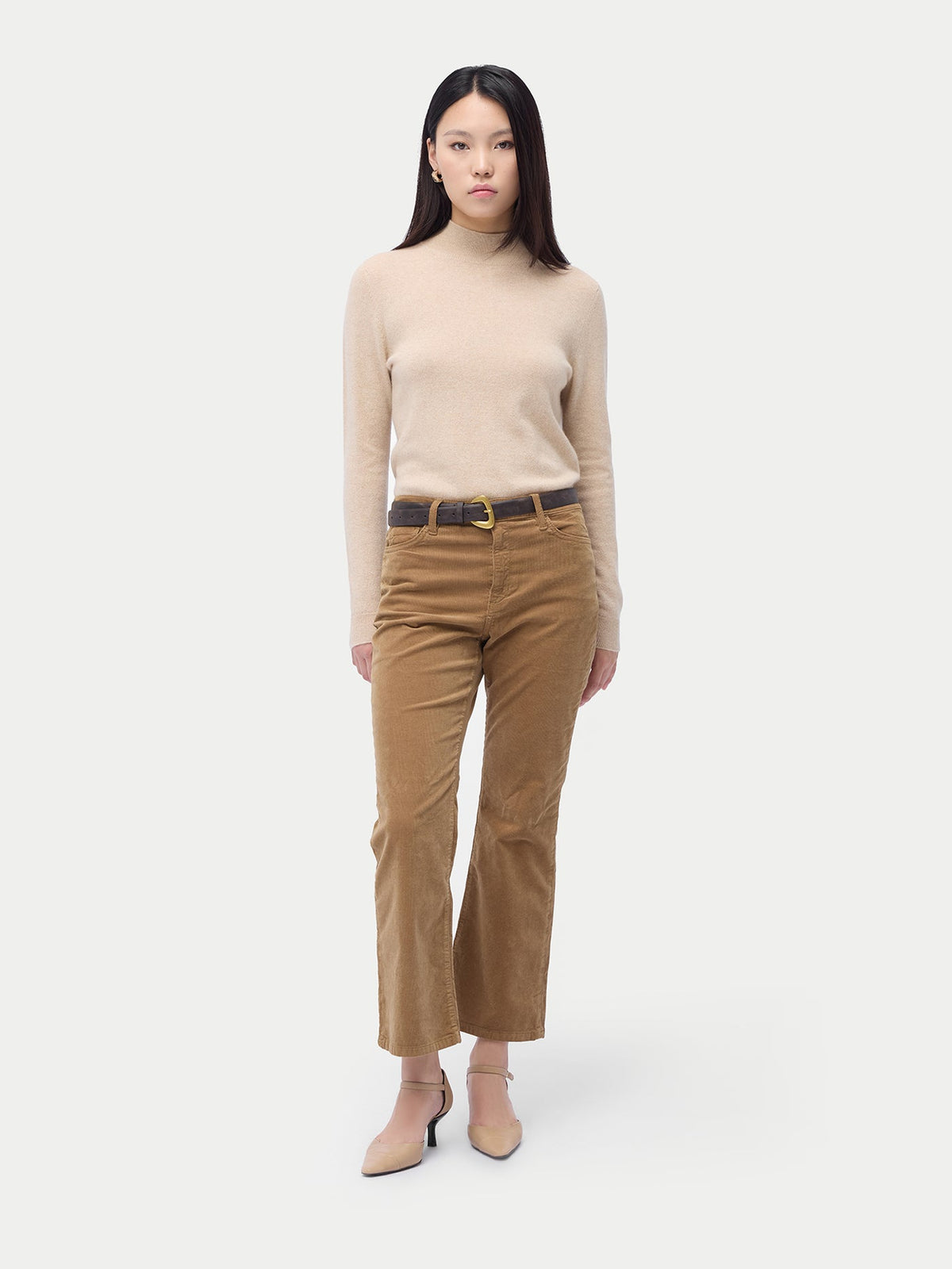 Essential Cashmere Mock Neck Sweater — Beige
