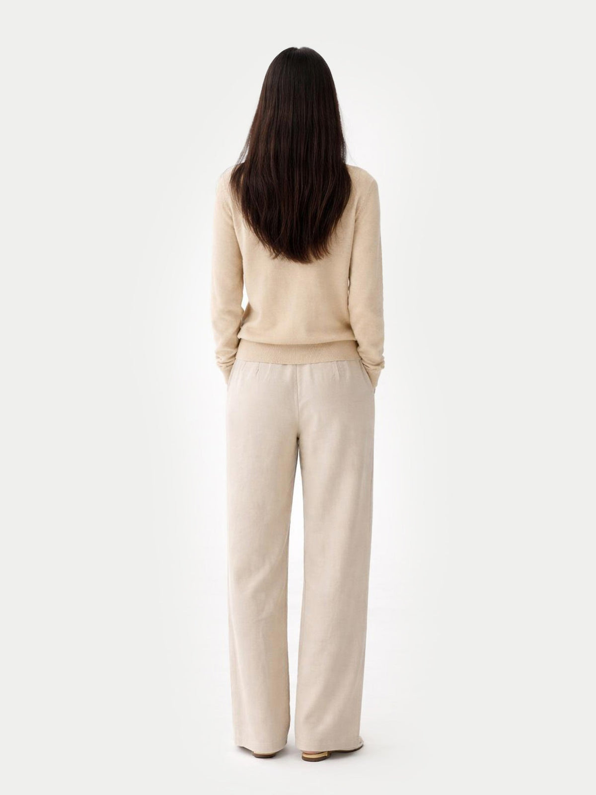 Essential Cashmere V-neck Sweater — Beige