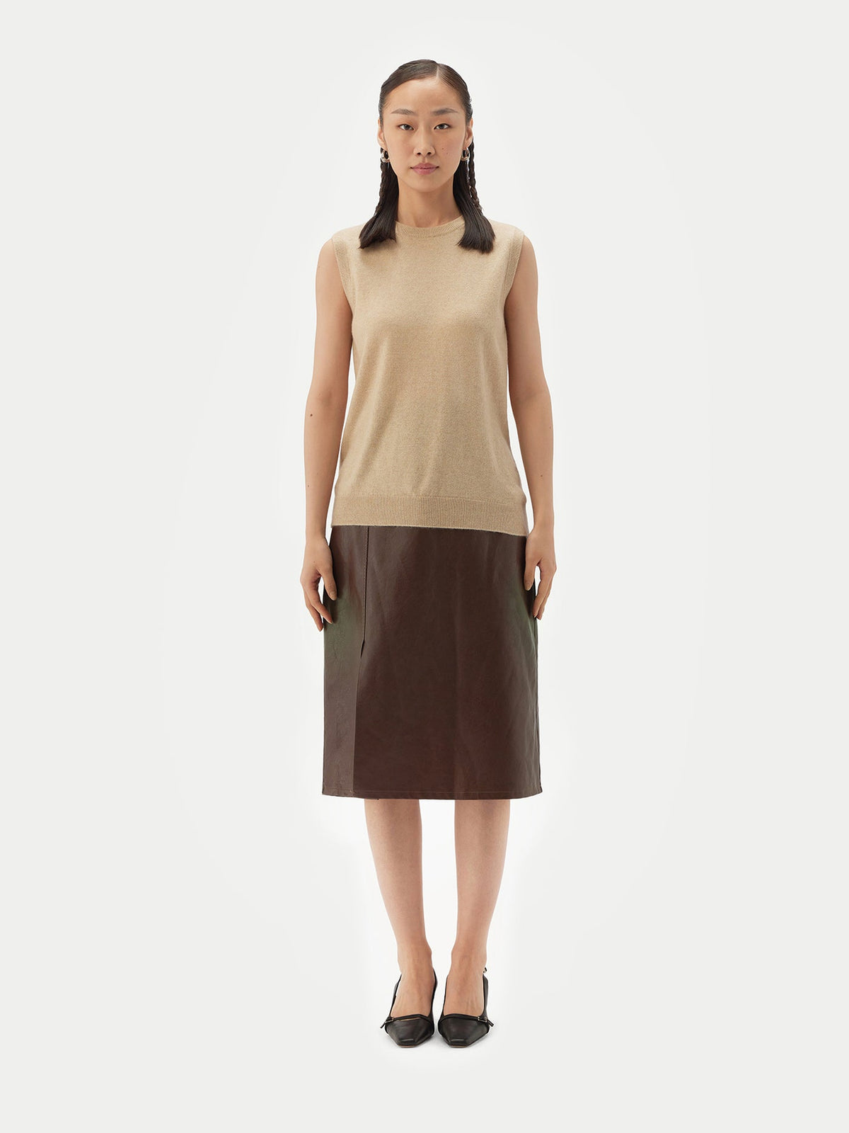 Essential Cashmere Crewneck Vest — Beige