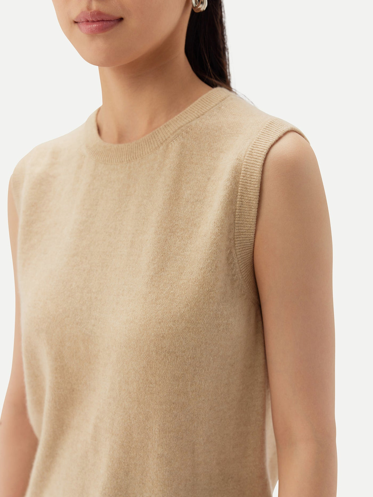Essential Cashmere Crewneck Vest — Beige