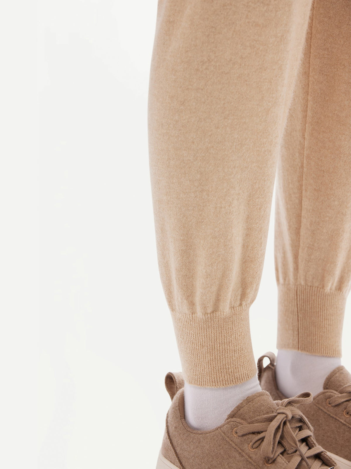 Cuffed Cashmere Jogger — Beige