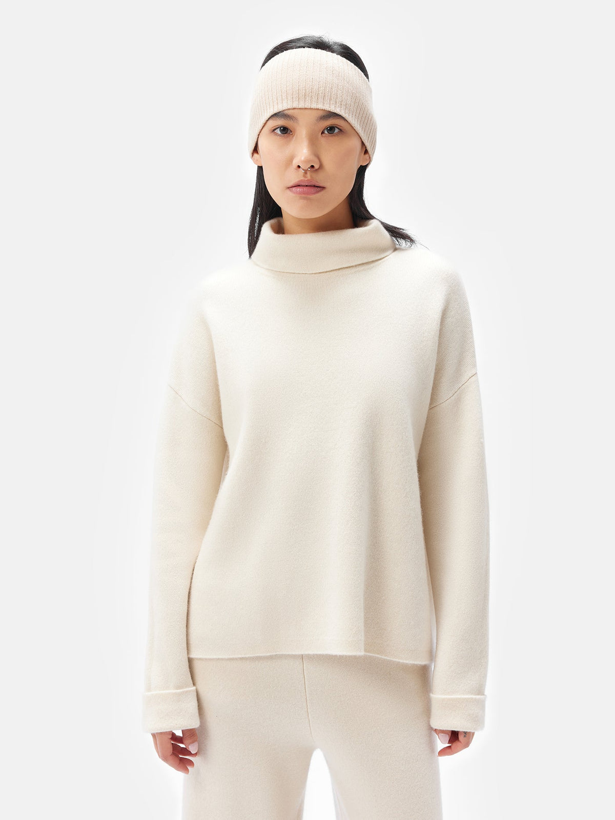Natural Color Responsible Cashmere Headband — Beige