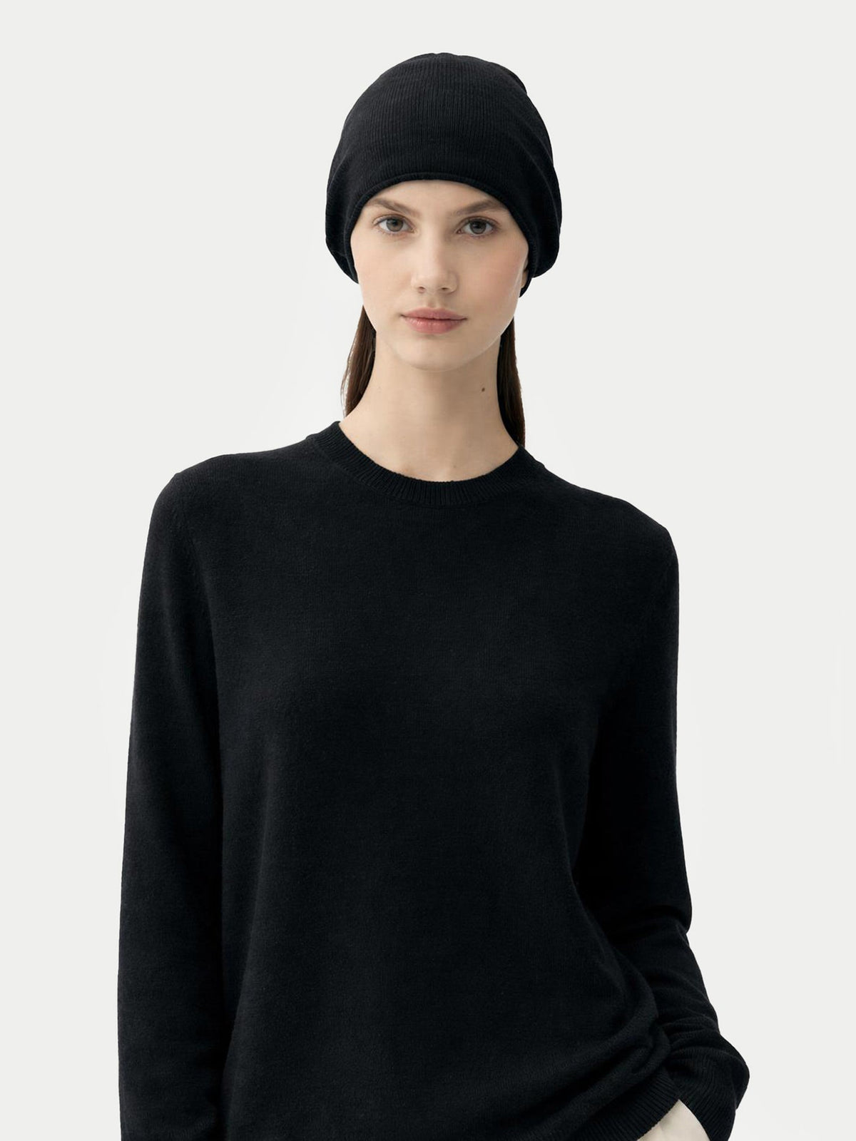Cashmere Hat & Sweater Set — Black