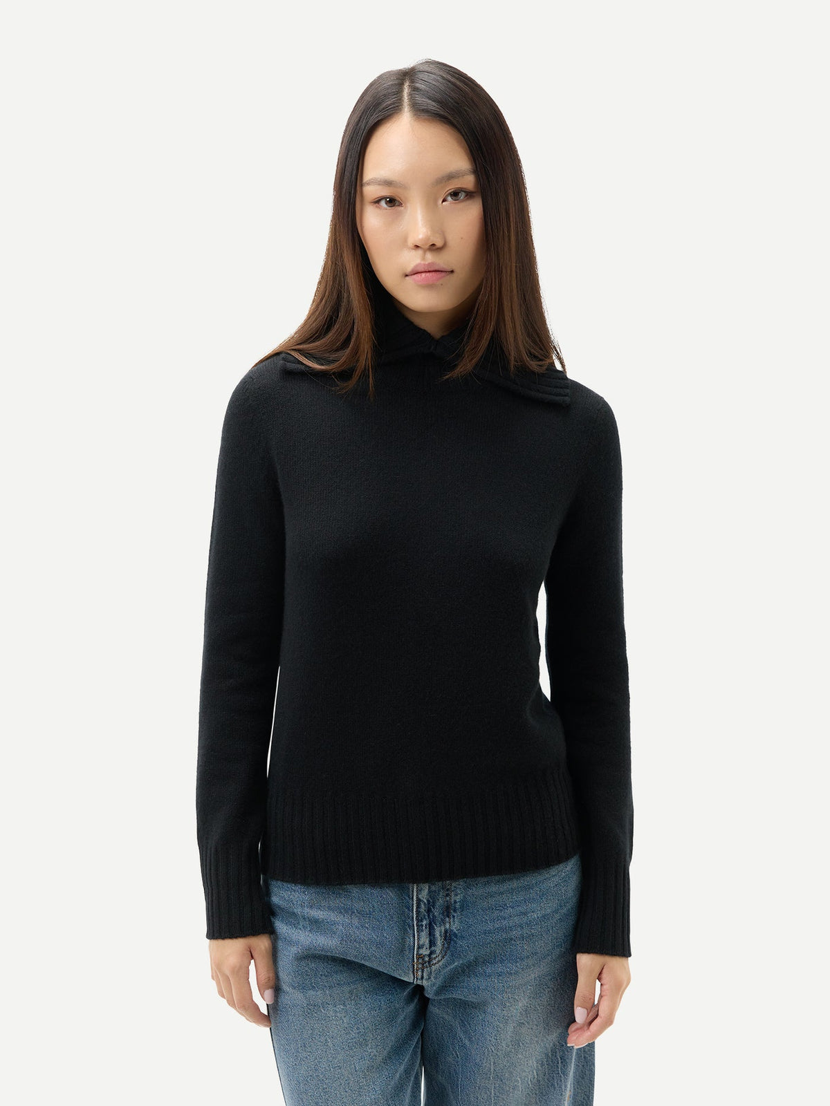 Fold-over Turtleneck Cashmere Sweater — Black