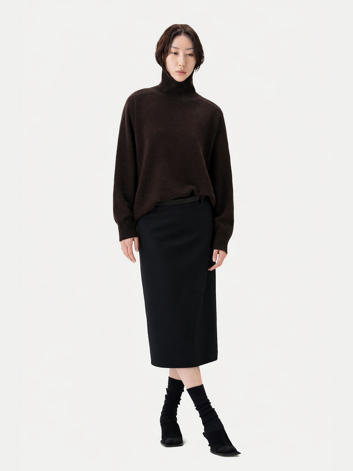 Cashmere Tailored Skirt — Black