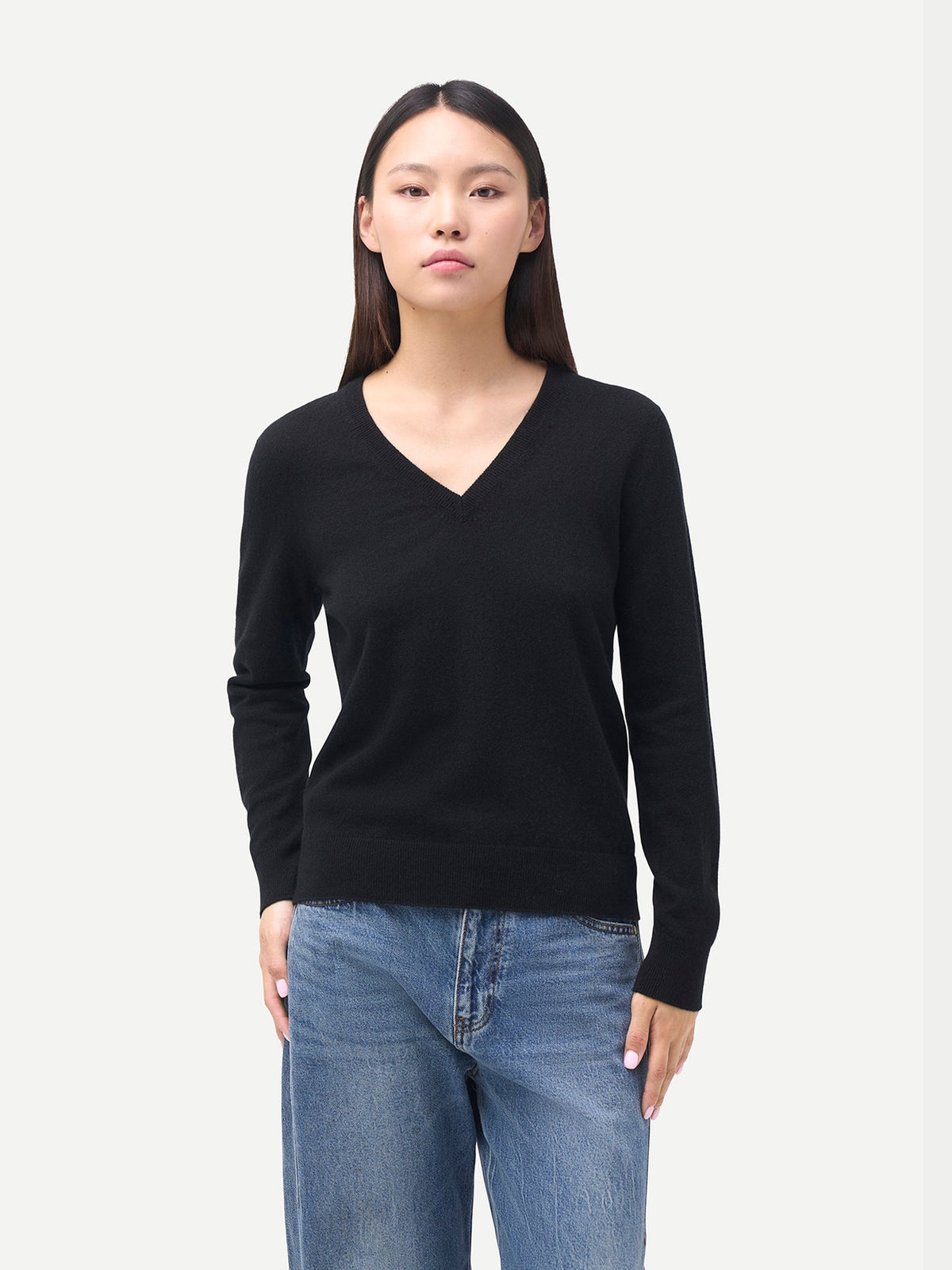 Timeless Cashmere V-neck Sweater — Black