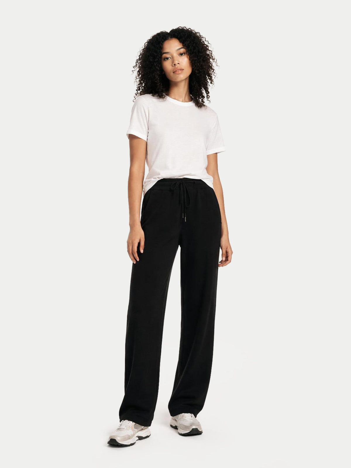 Cashmere Straight Leg Jogger — Black