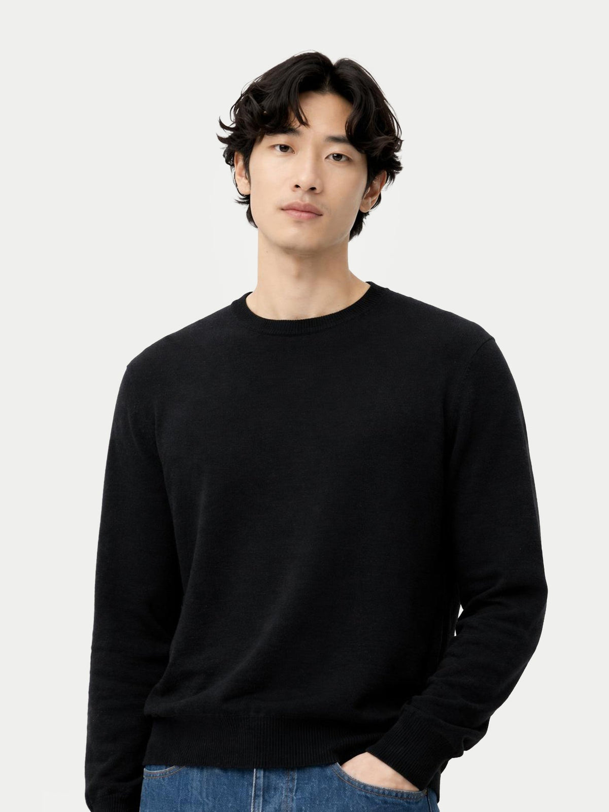 Timeless Crewneck Cashmere Sweater — Black