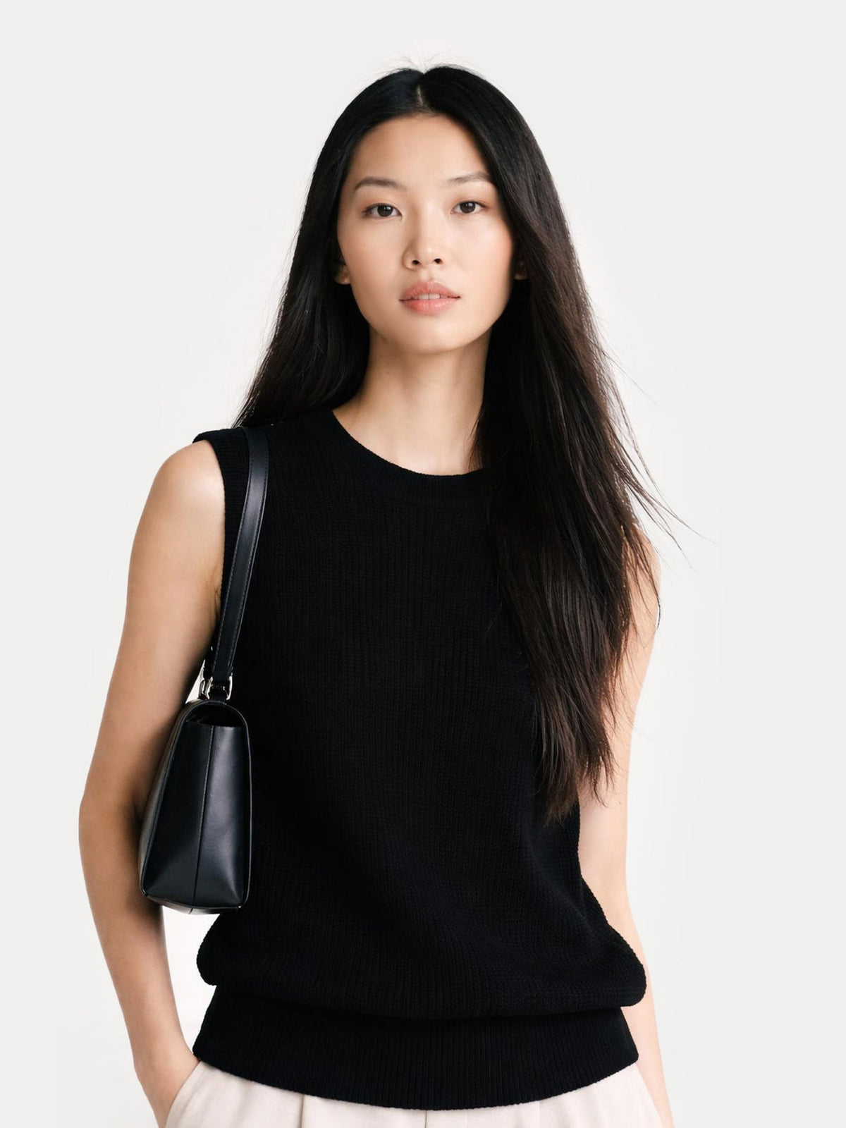 Timeless Cashmere Crewneck Vest — Black