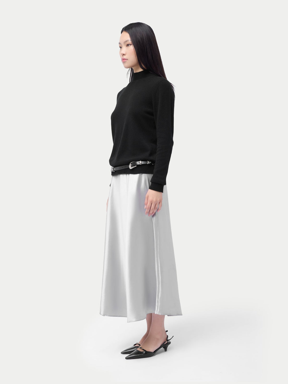 Essential Cashmere Mock Neck Sweater — Black