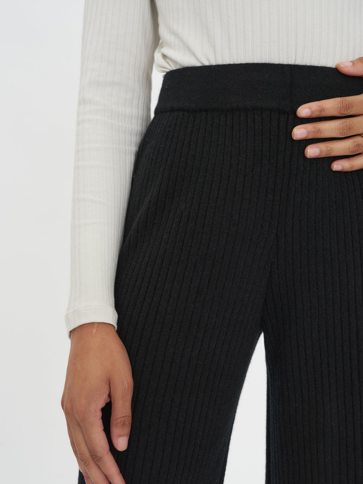 Cashmere Pants — Black