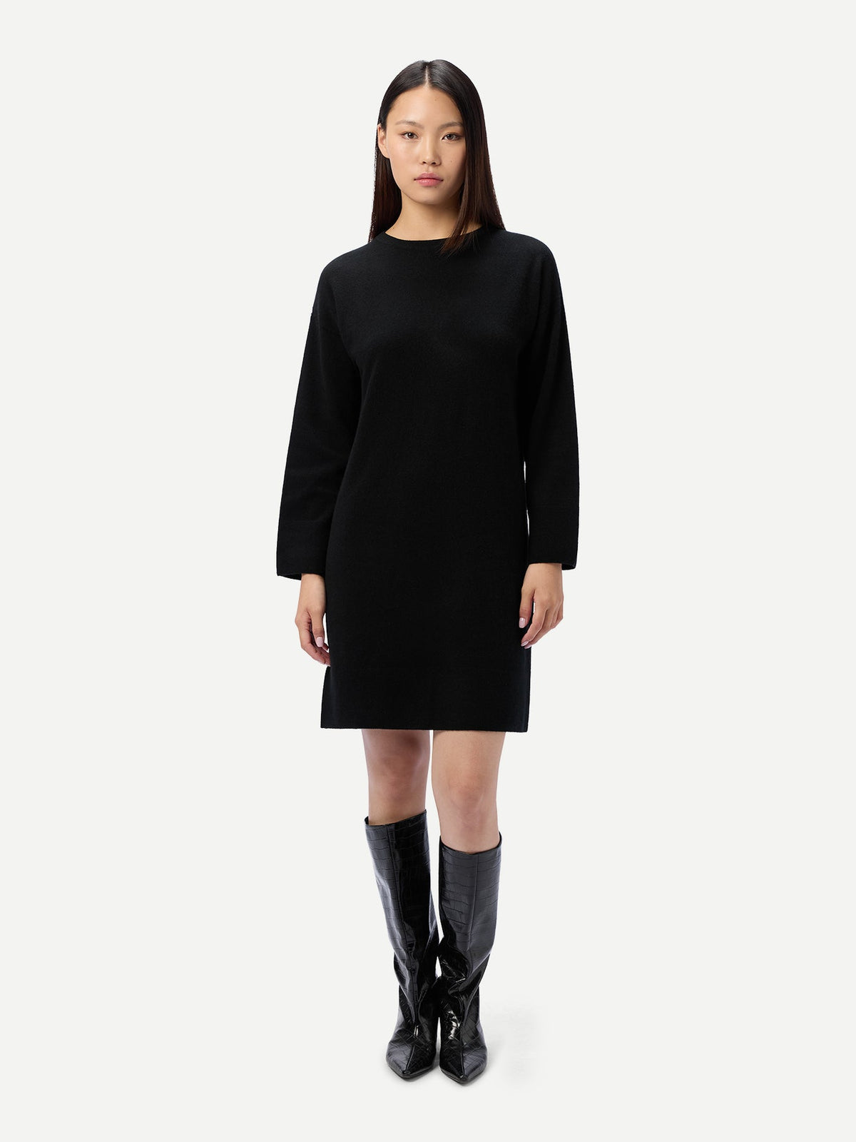 Seamless Crewneck Cashmere Dress — Black