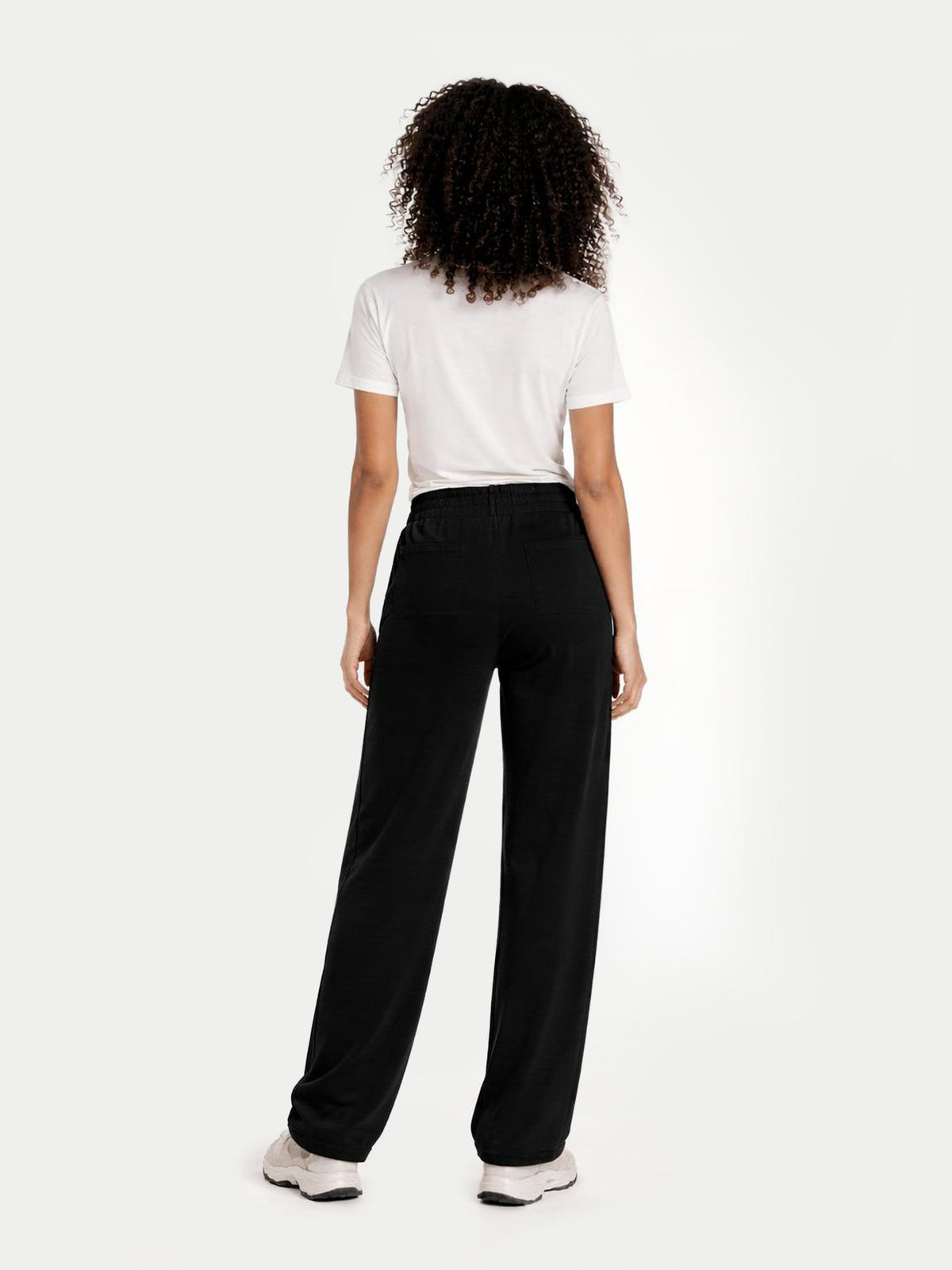 Cashmere Straight Leg Jogger — Black