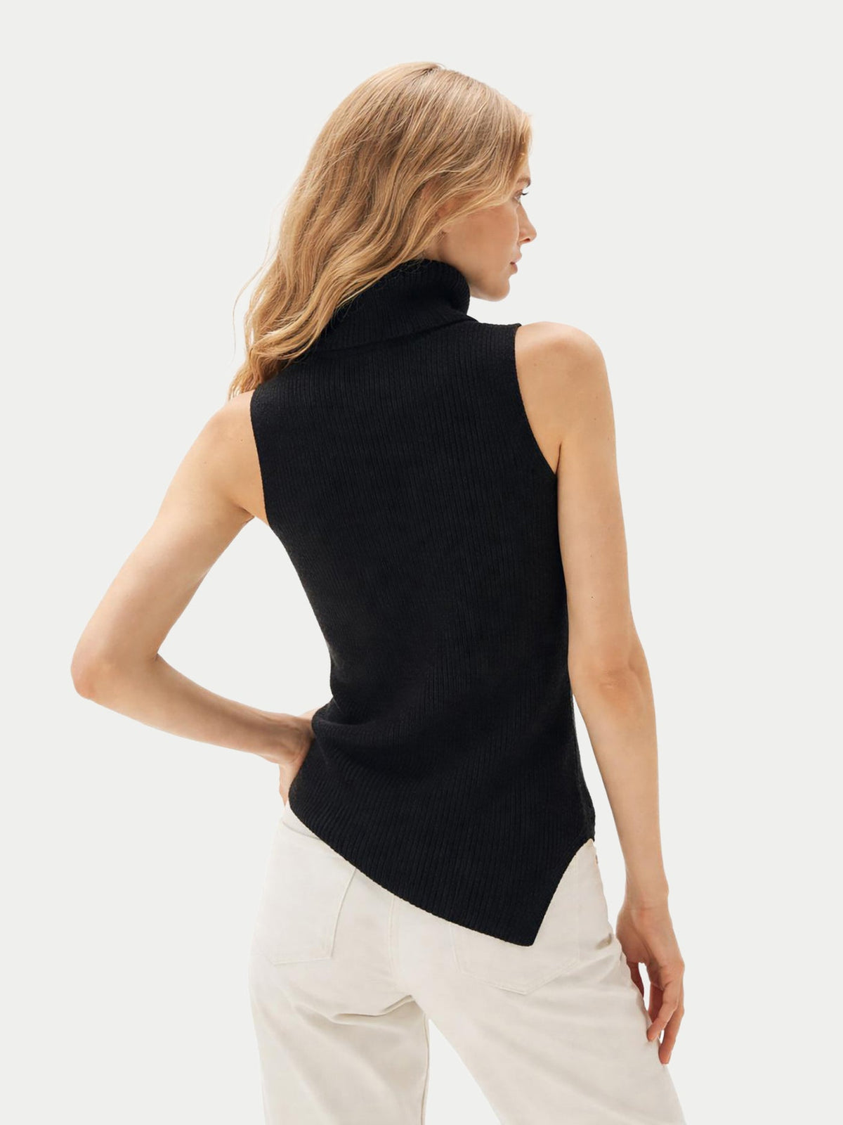 Turtle Neck Cashmere Vest — Black