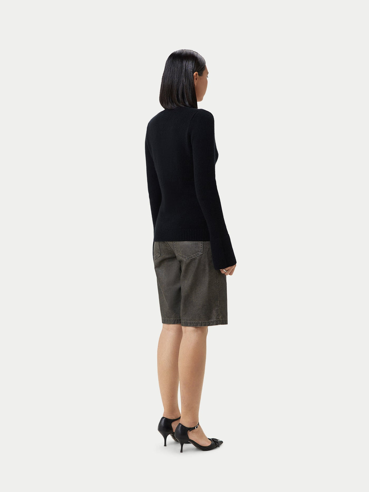 Buttoned Cashmere V-neck Cardigan — Black