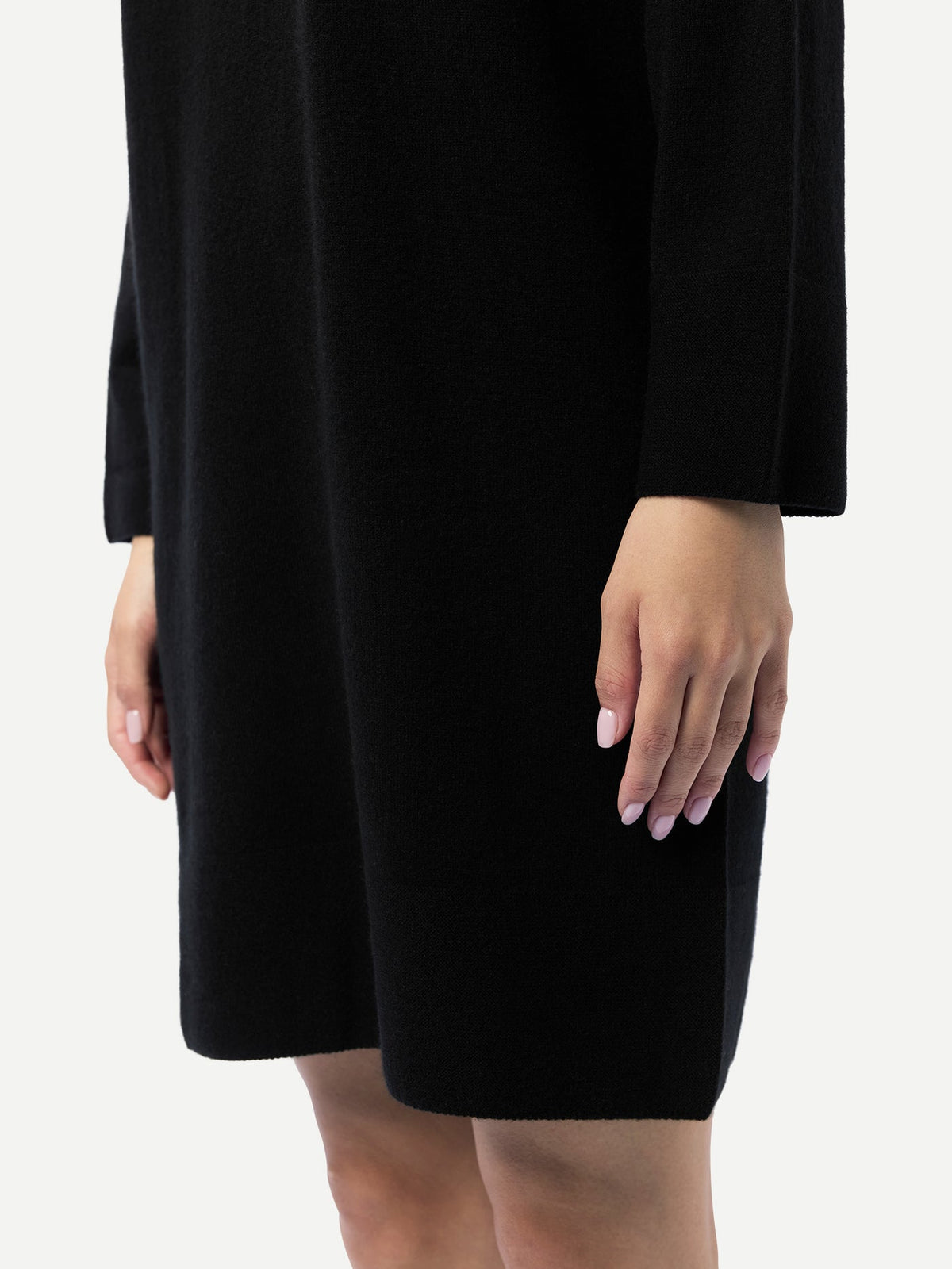 Seamless Crewneck Cashmere Dress — Black