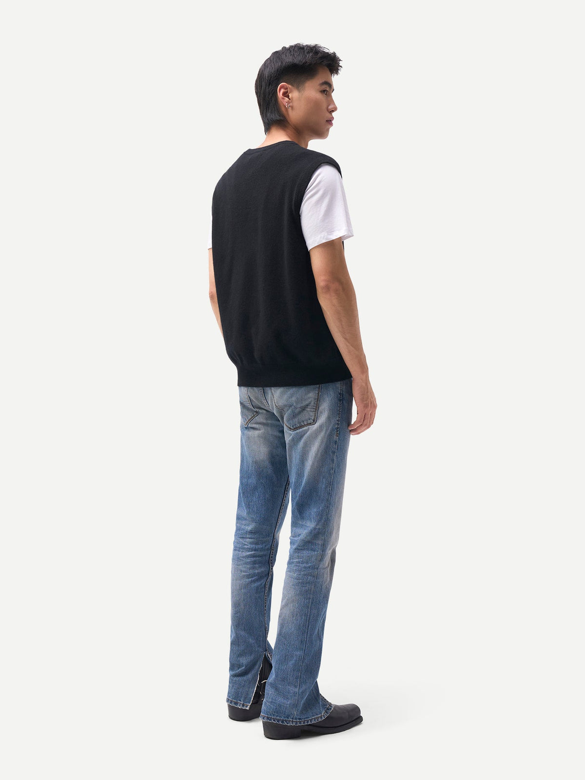Timeless V-neck Cashmere Vest — Black