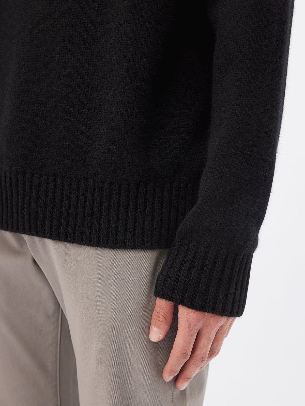Men's Cashmere Turtleneck — Black
