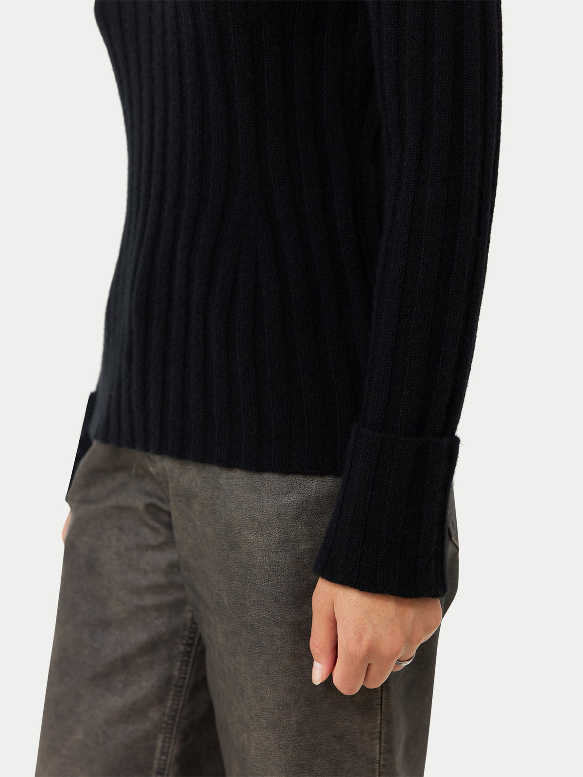 Cashmere Turn-up Cuffs Sweater — Black