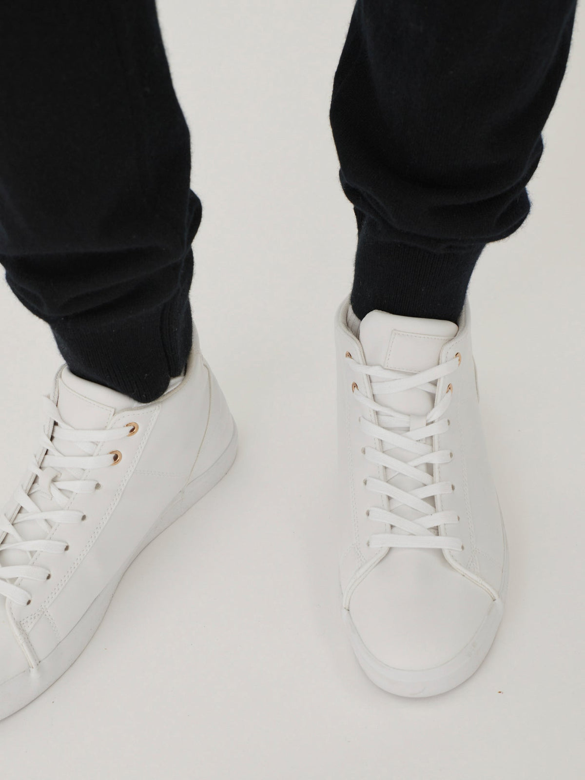 Men's Cashmere Jogger — Black