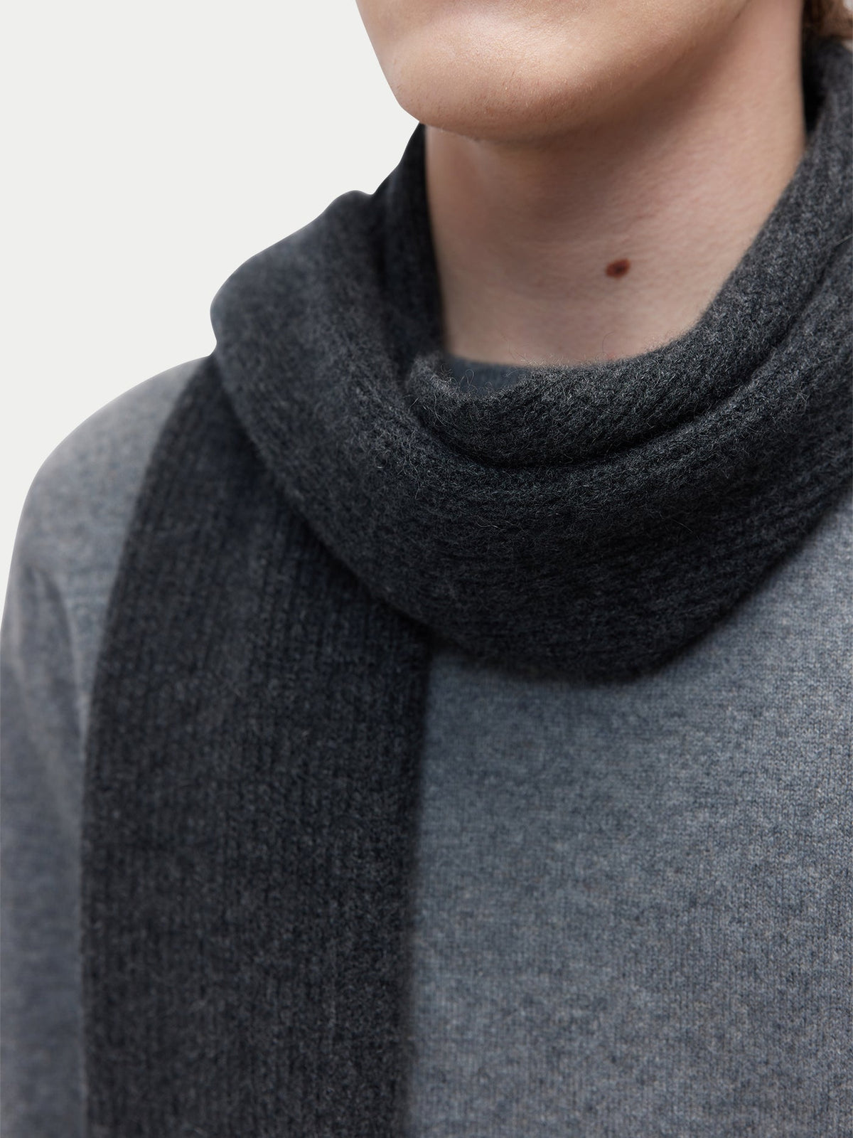 Fisherman Knit Scarf — Charcoal