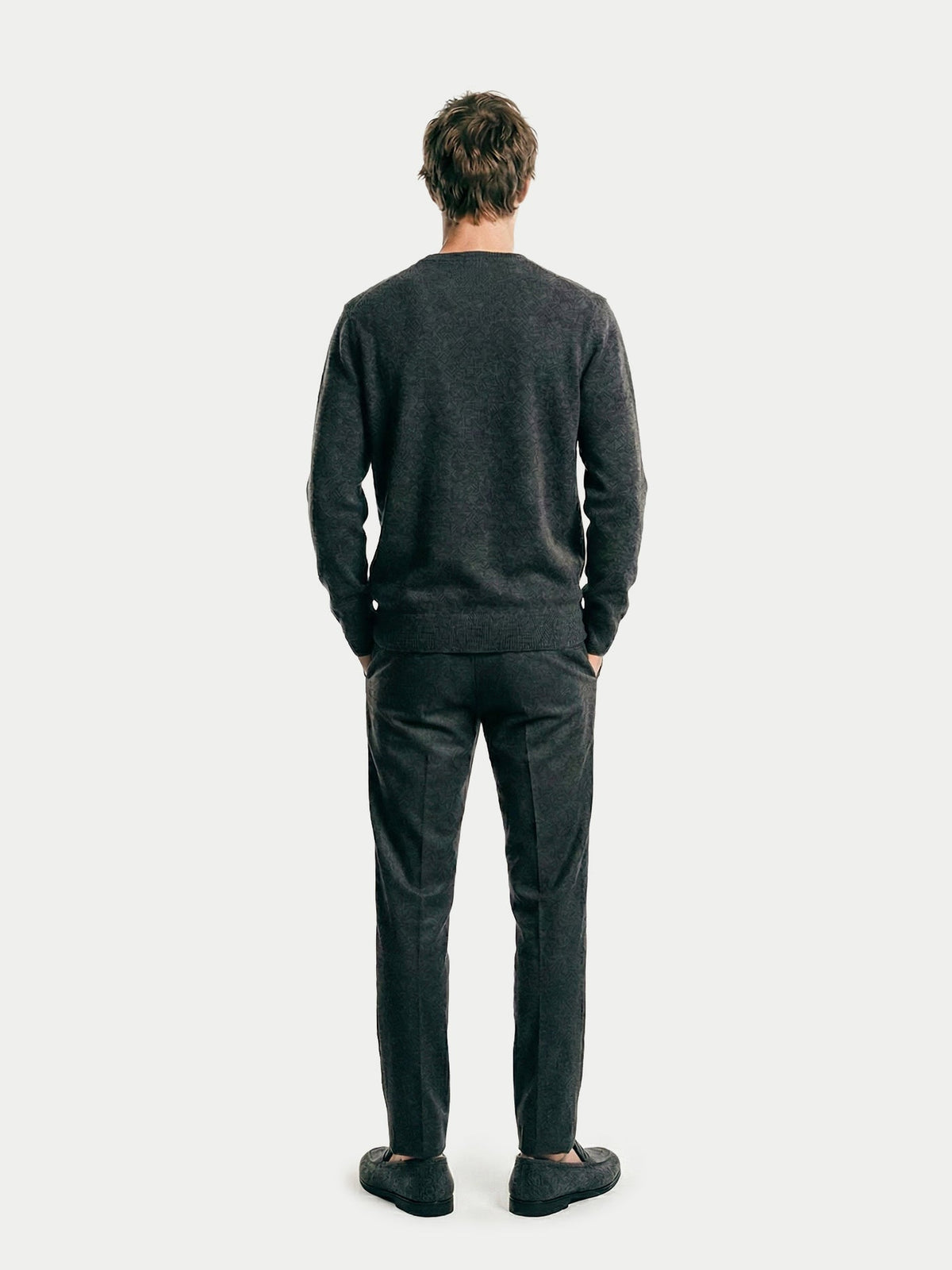 Timeless V-neck Cashmere Sweater — Charcoal