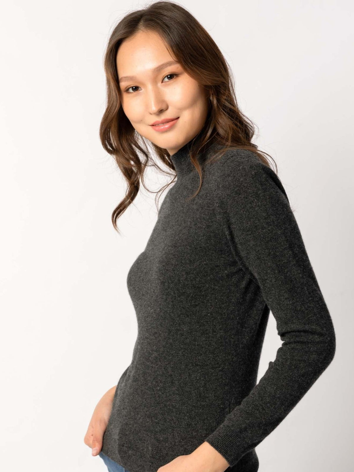 Essential Cashmere Mock Neck Sweater — Charcoal