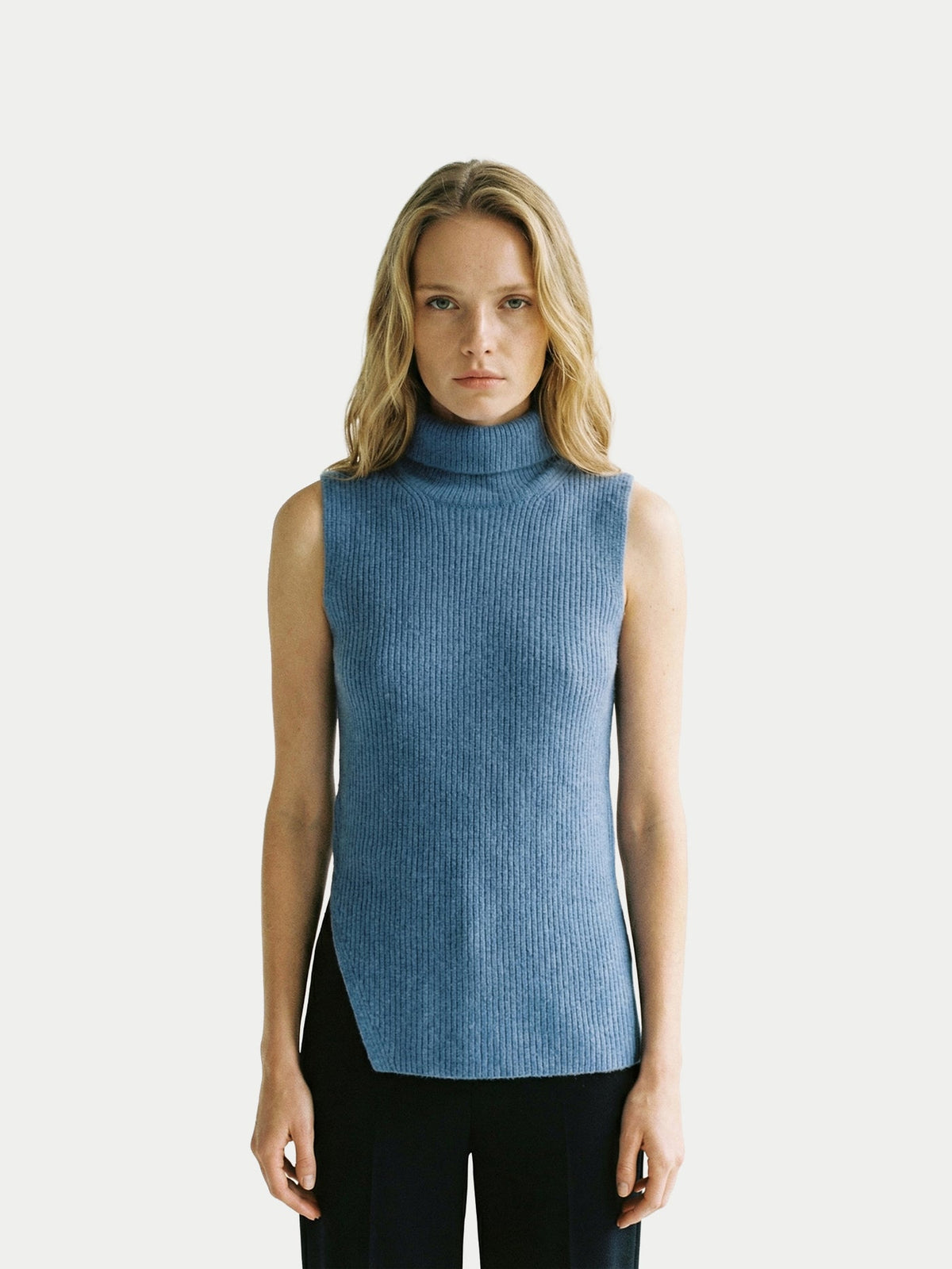 Turtle Neck Cashmere Vest — Deep Dusty