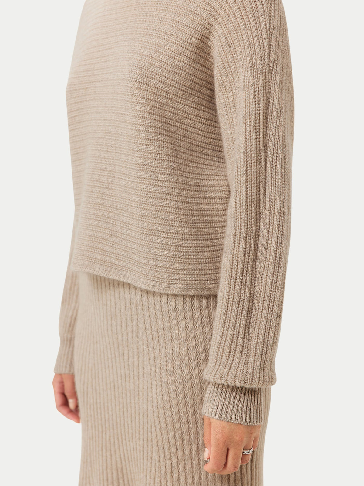 Natural Color Cashmere Cropped T-neck Sweater — Dusty Beige
