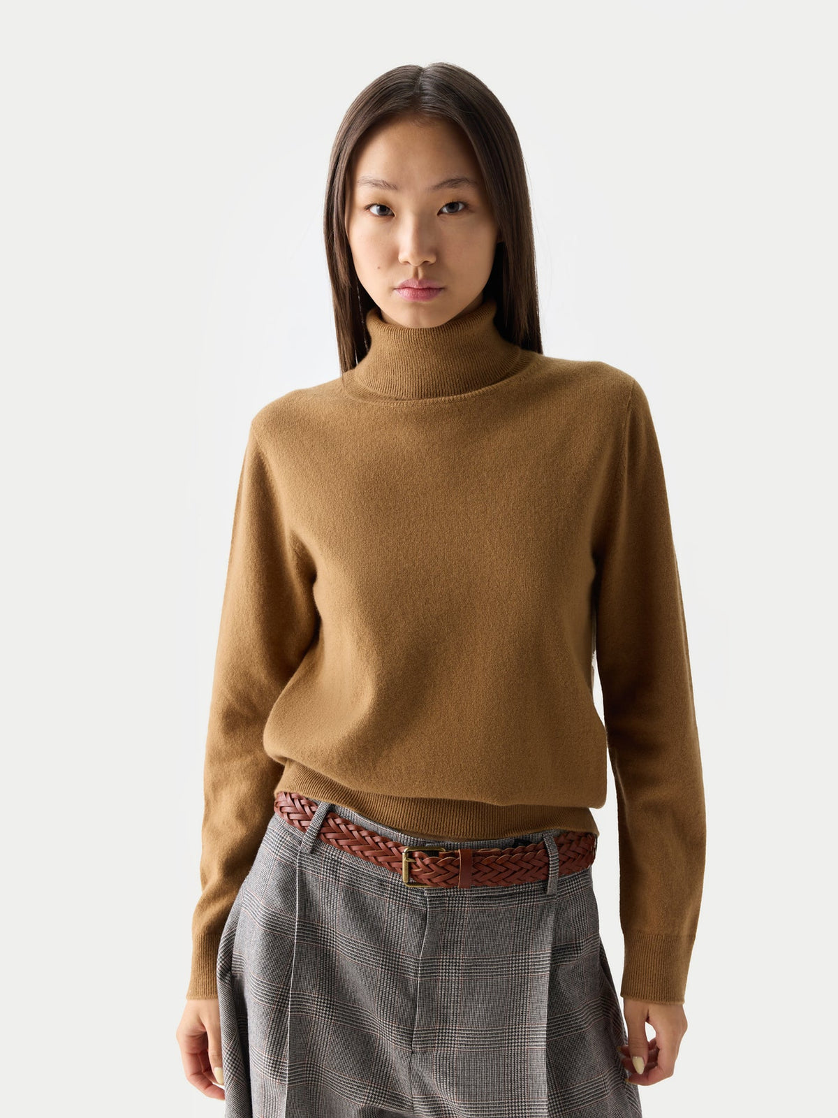 Timeless Cashmere Turtleneck Sweater — Golden Brown