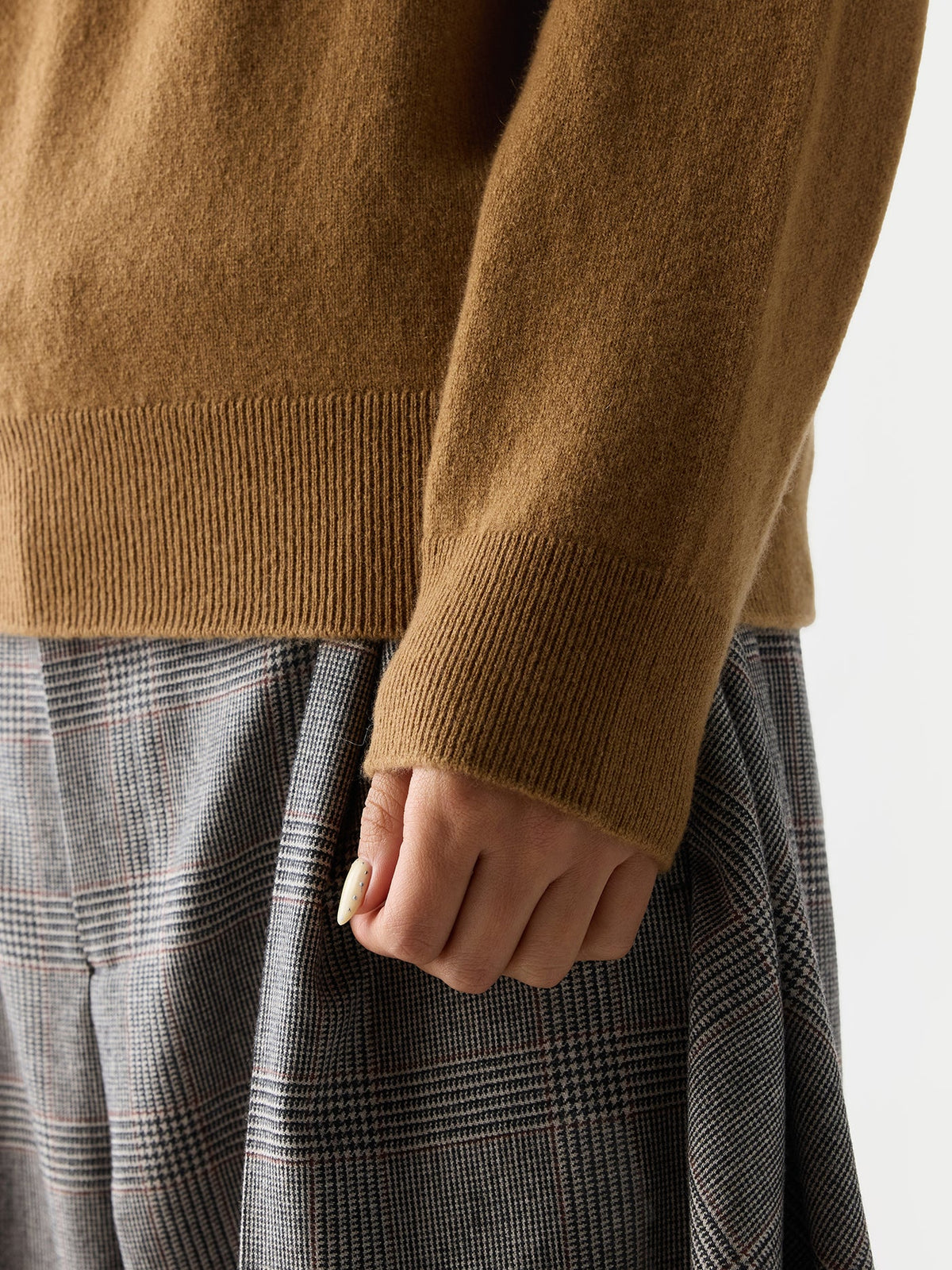 Timeless Cashmere Turtleneck Sweater — Golden Brown
