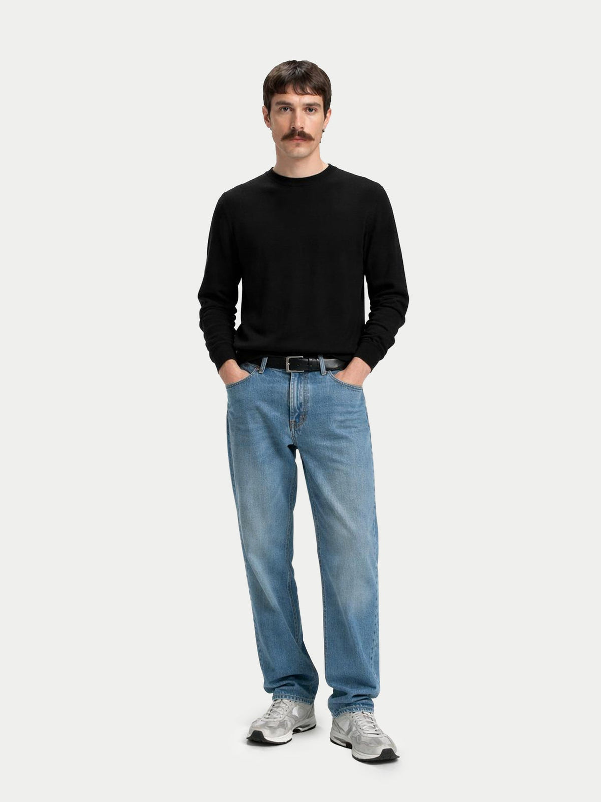 Cashmere Silk C-neck Sweater — Graphite Black