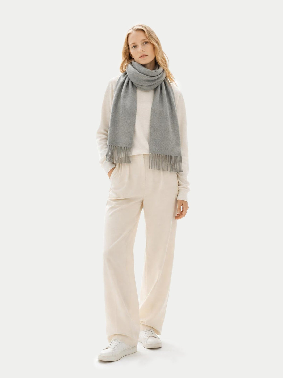 Cashmere Fringed Scarf — Gray
