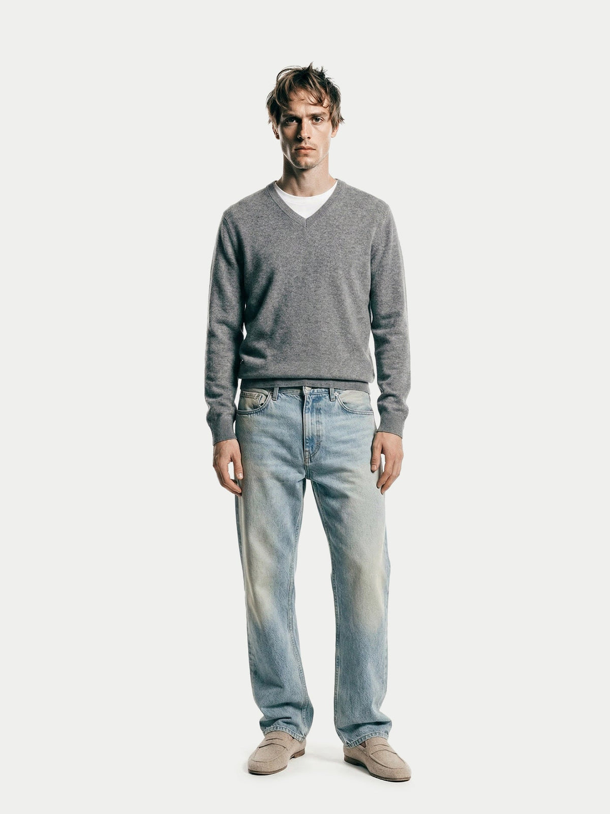 Timeless V-neck Cashmere Sweater — Gray