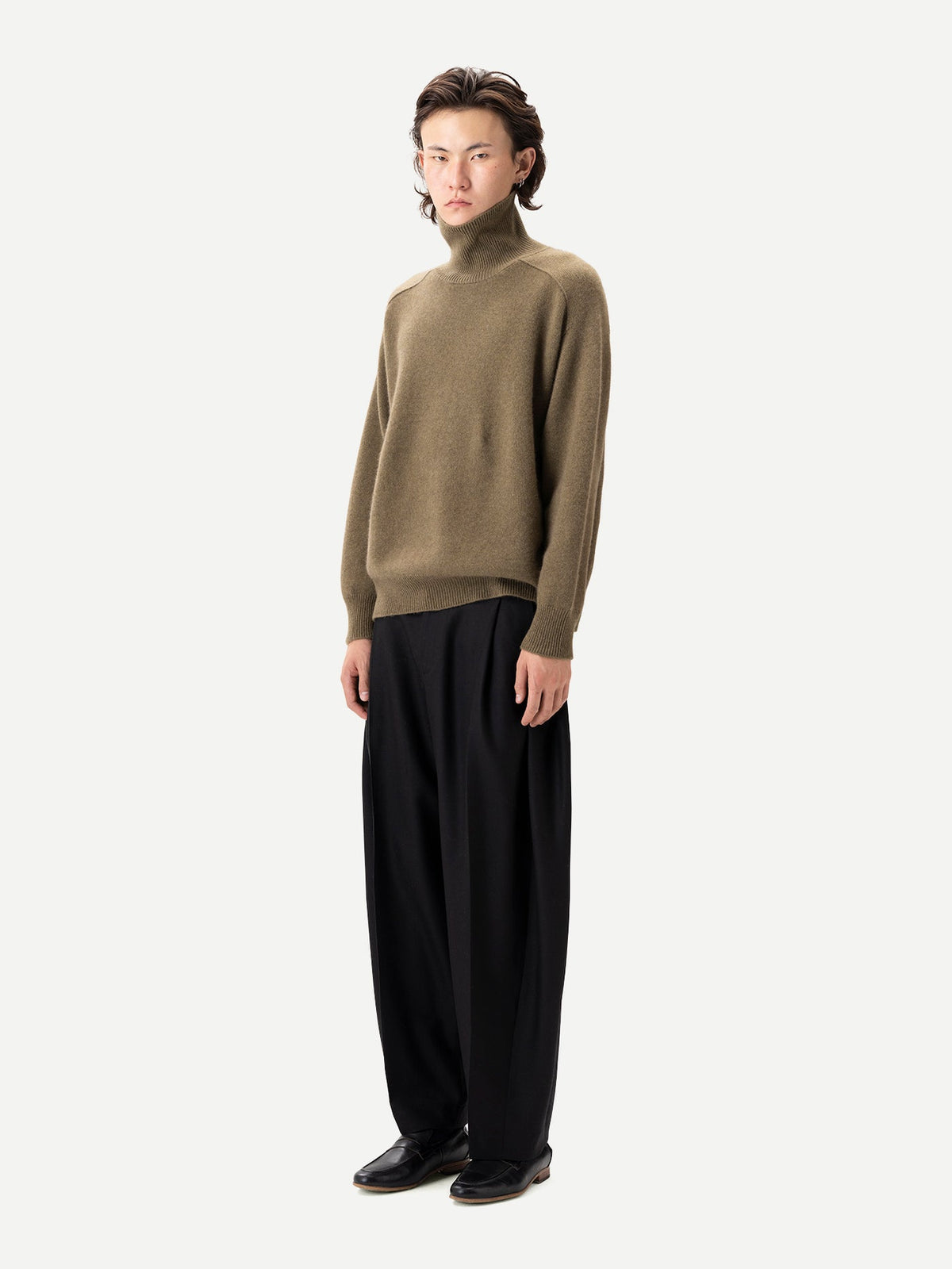 Unisex High-neck Cashmere Sweater — Muted Green