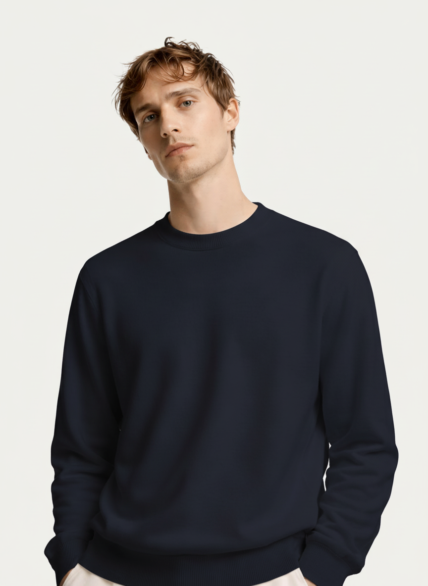 Essential Crewneck Cashmere Sweater — Navy