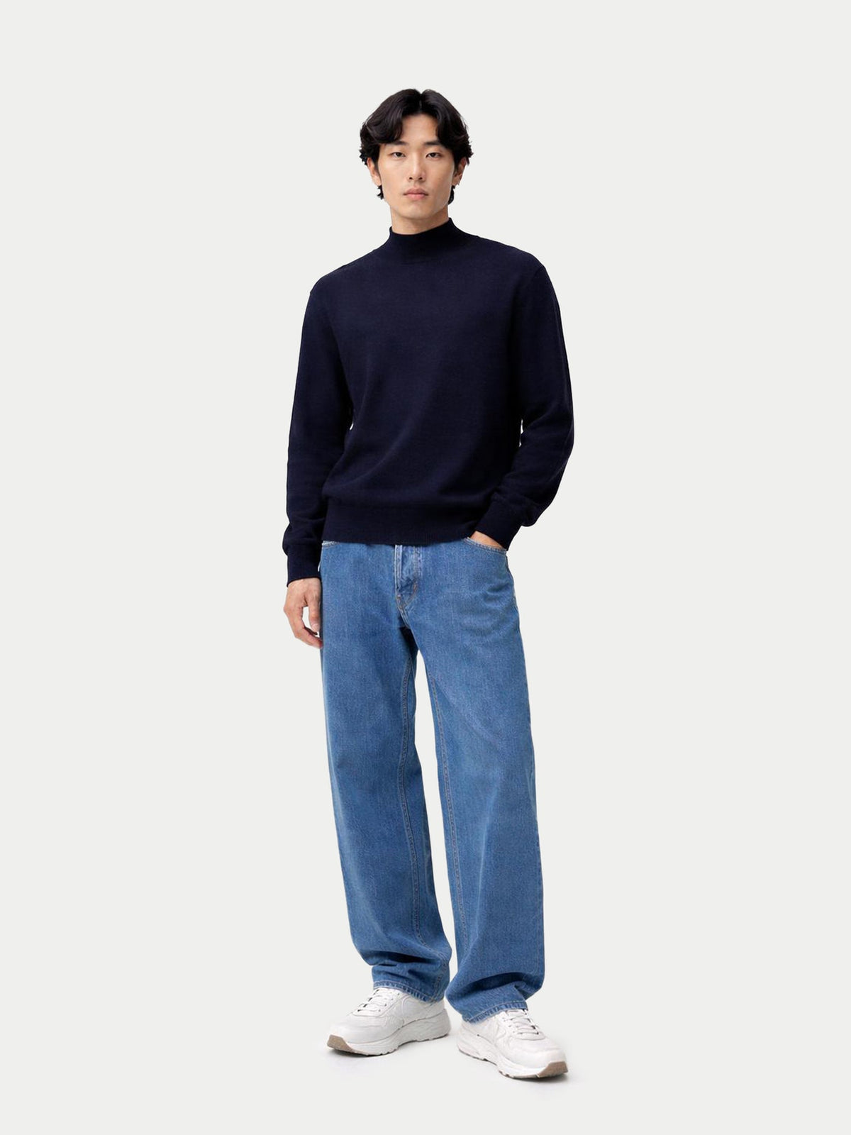 Timeless Mock Neck Cashmere Sweater — Navy