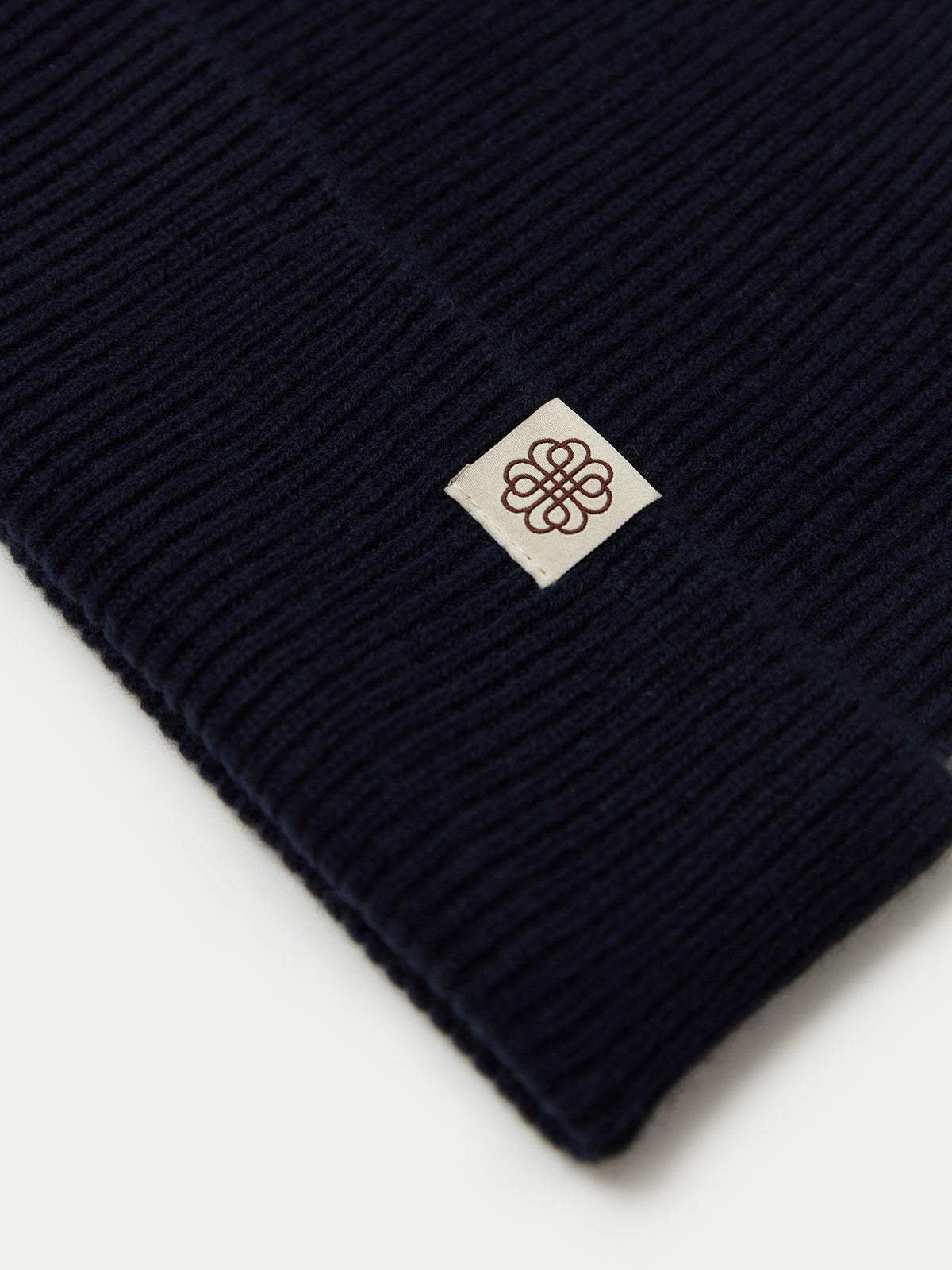 Cashmere Rib Knit Beanie — Navy