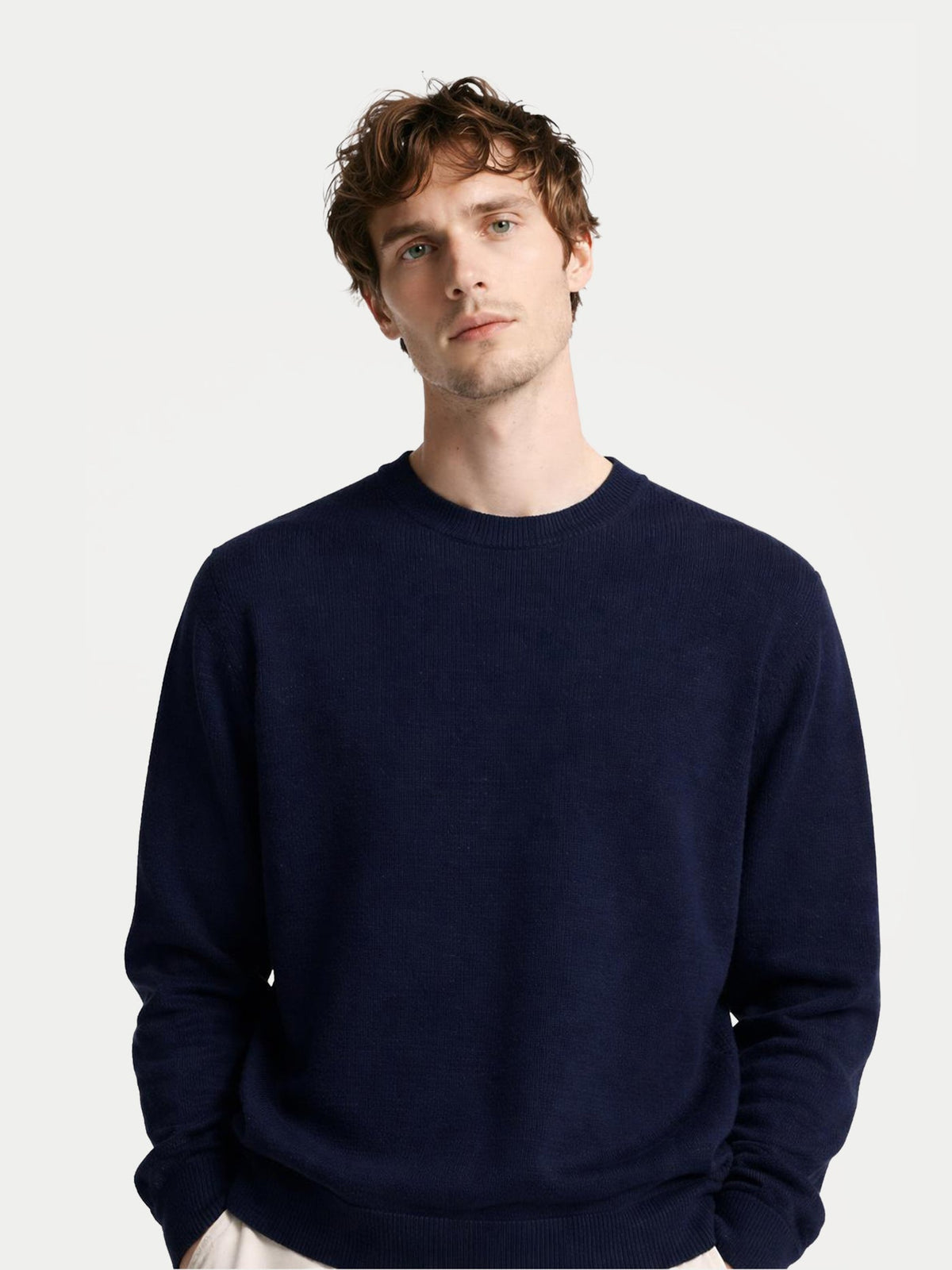 Essential Crewneck Cashmere Sweater — Navy