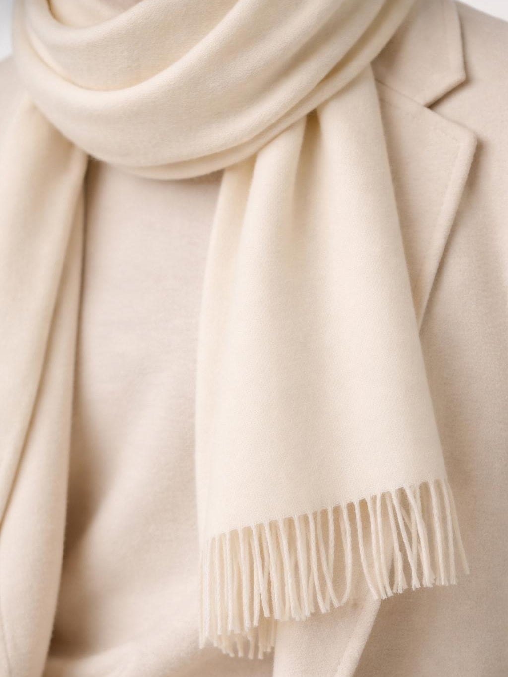 Cashmere Fringed Scarf — Off-white