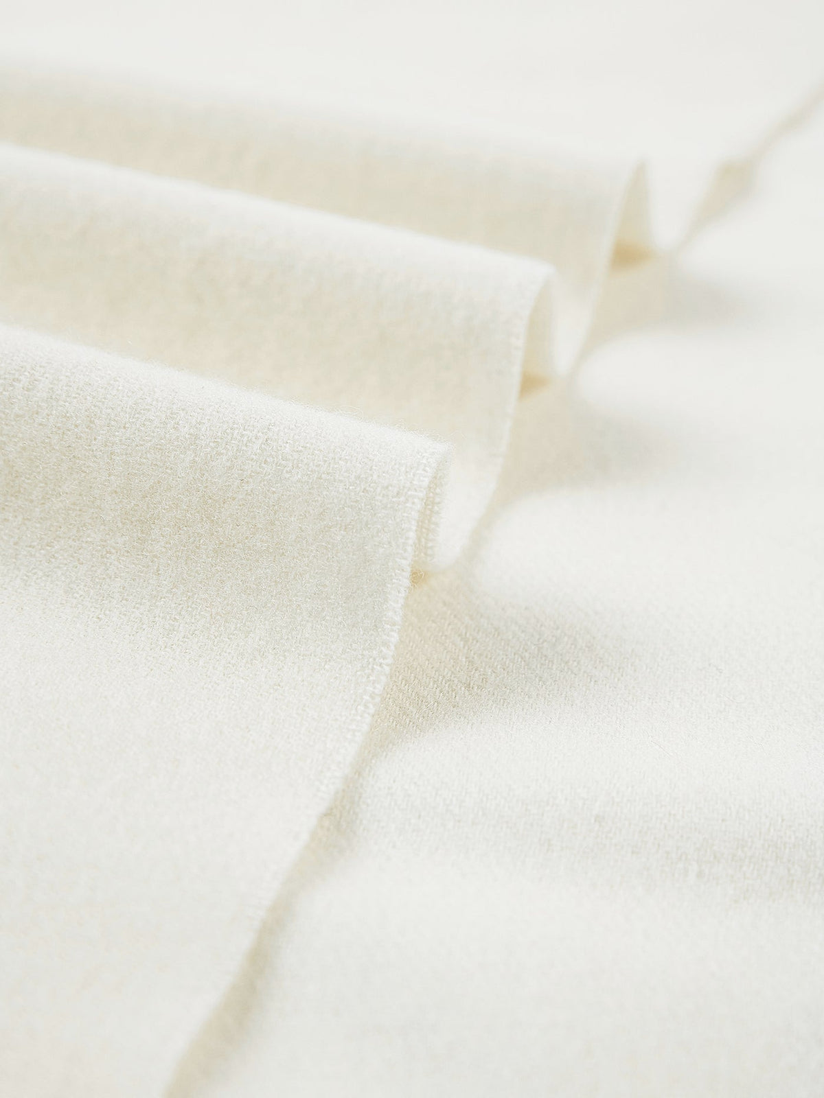 Cashmere Fringed Scarf — Off-white