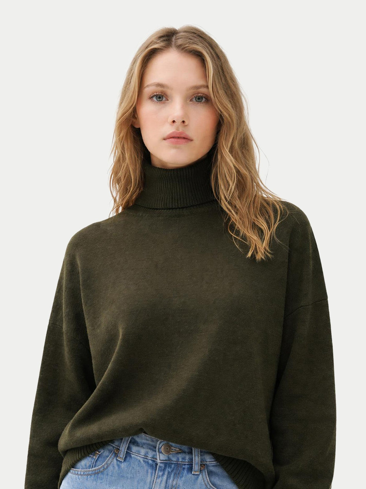 Women T-neck Cashmere Sweater — Olive Green
