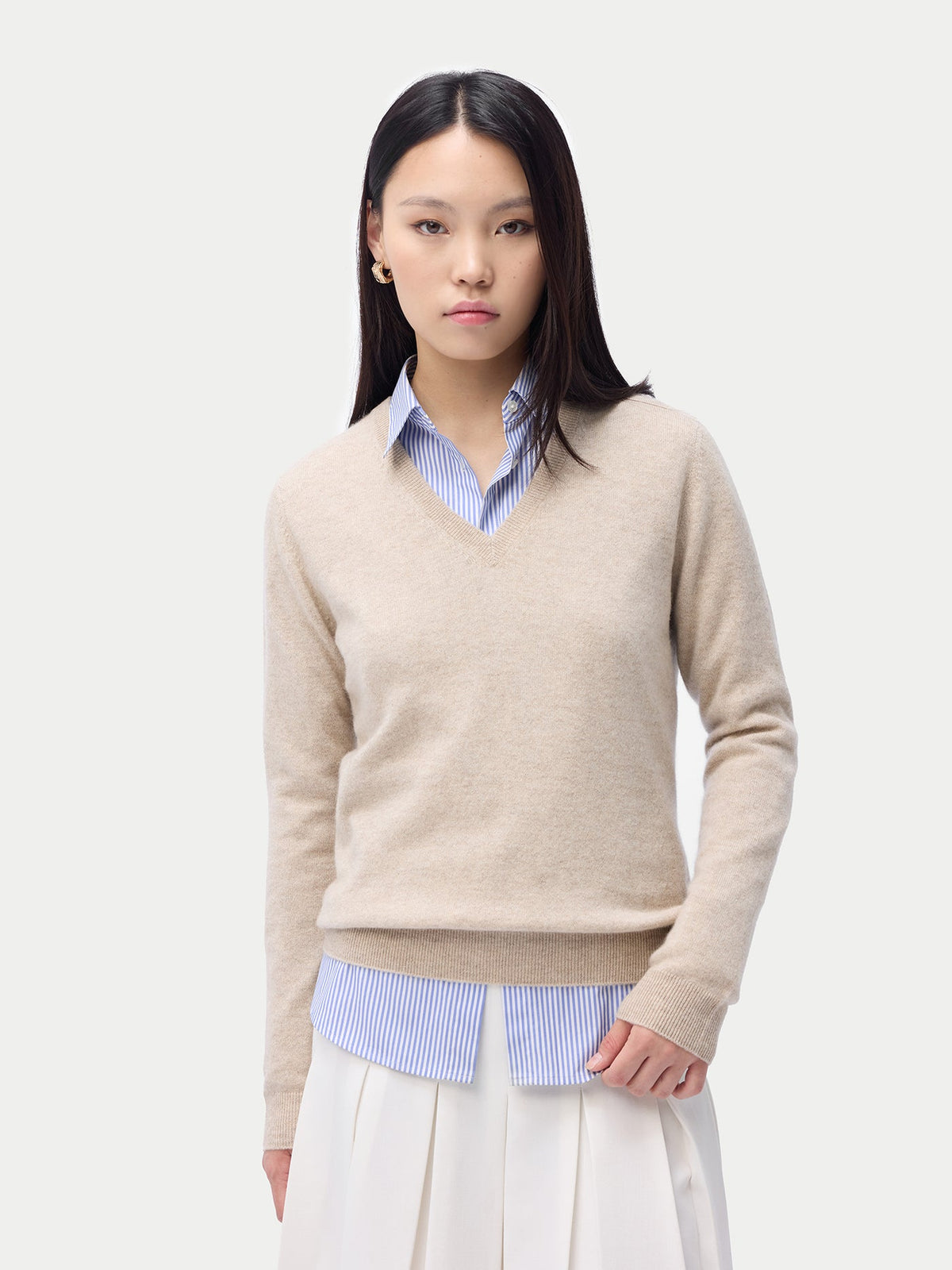 Essential Cashmere V-neck Sweater — Soft Beige