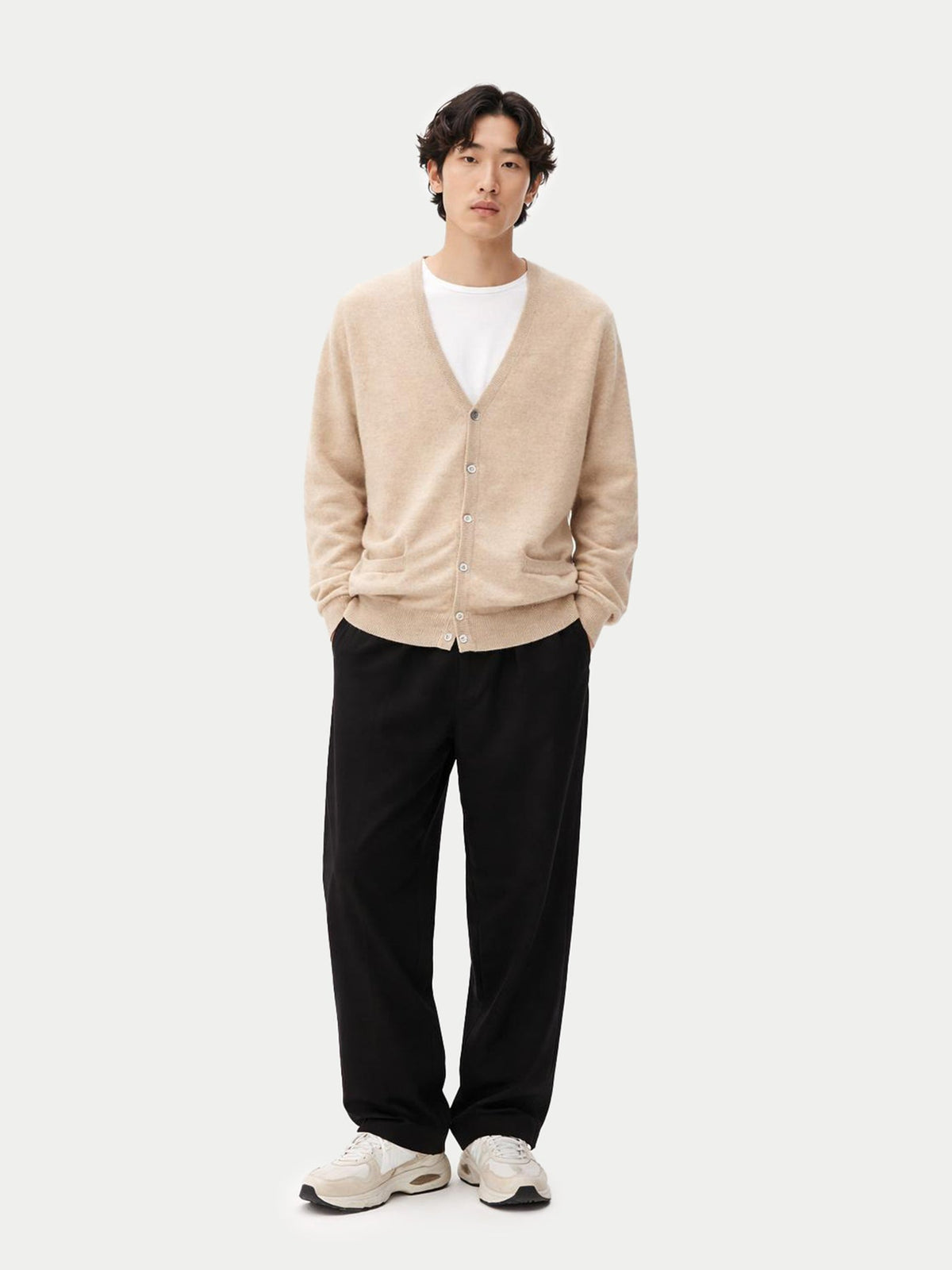 Essential Cashmere V-neck Cardigan — Soft Beige