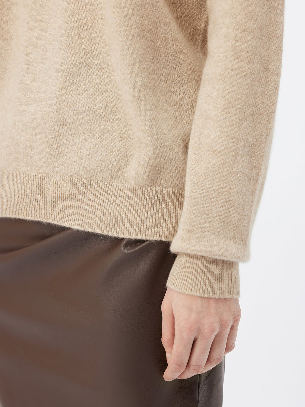 Essential Cashmere Turtleneck Sweater — Soft Beige