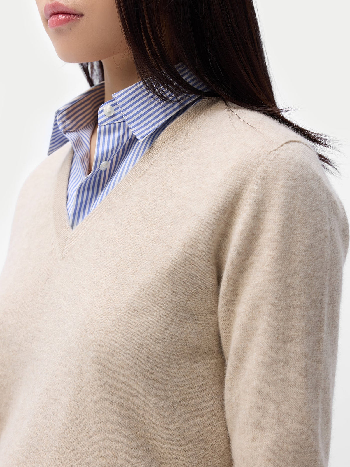 Essential Cashmere V-neck Sweater — Soft Beige