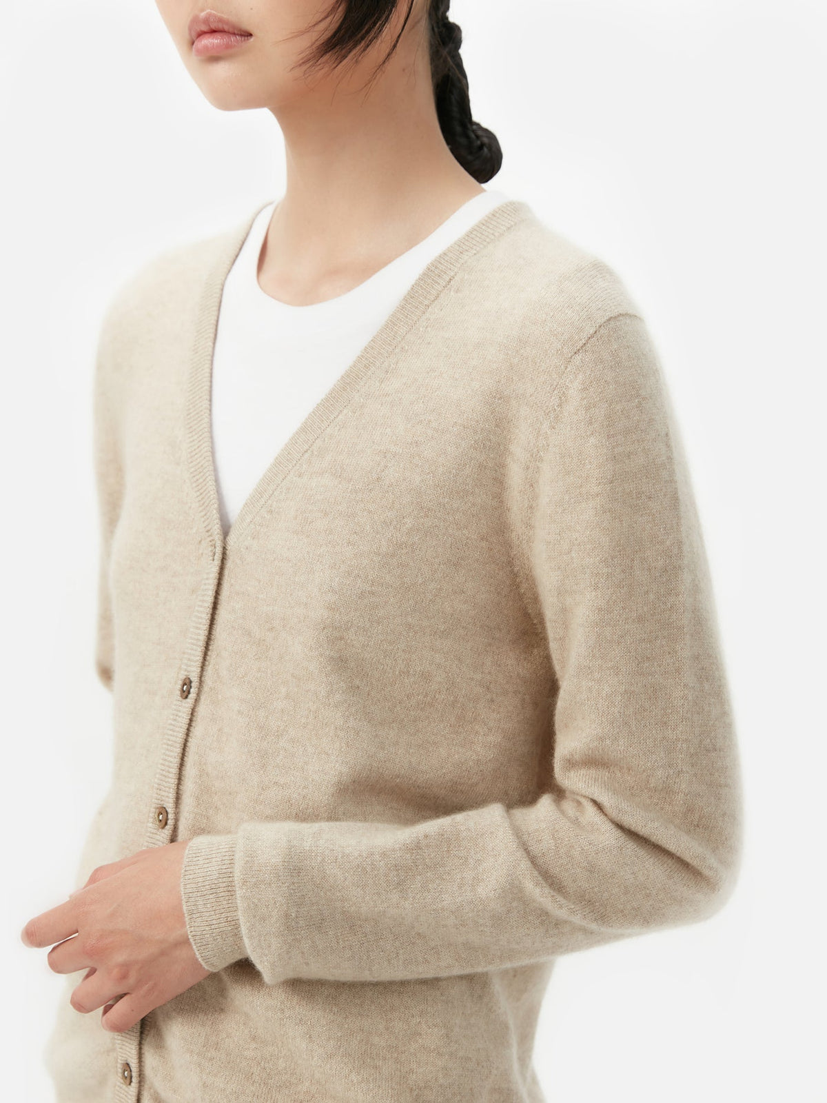 Essential Cashmere V-neck Cardigan — Soft Beige